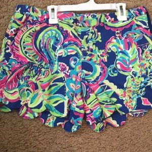 Lilly Pulitzer scalloped shorts